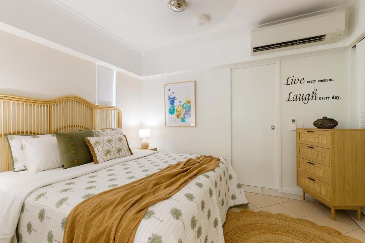 Oasis Luxe On Macrossan Street - Stylish Residence Port Douglas Ngoại thất bức ảnh